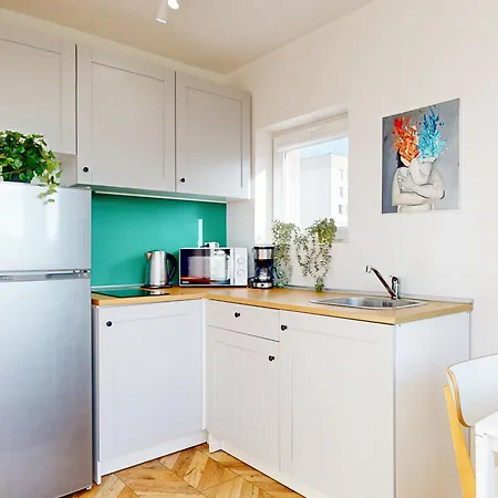 Apartment Greenline Location Center