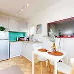Greenline Location Center * Βαρσοβία